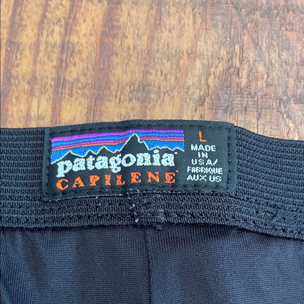 Men’s Patagonia long underwear, black, size L